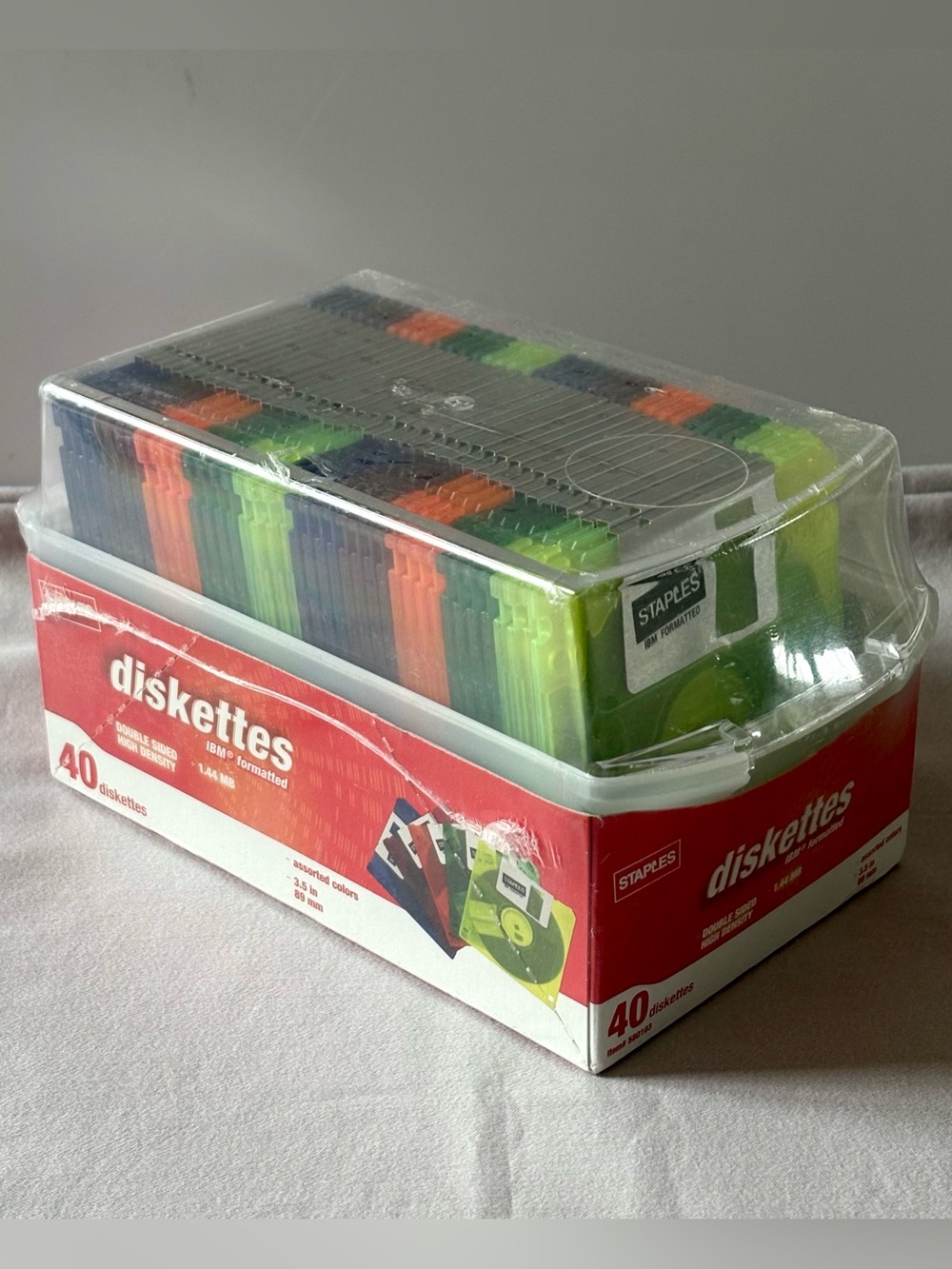 Staples 3.5” Floppy Diskettes 1.44MB HD Neon Colors 40 Count IBM Formatted NEW